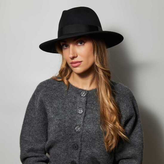 Indy Traveller Supreme Black